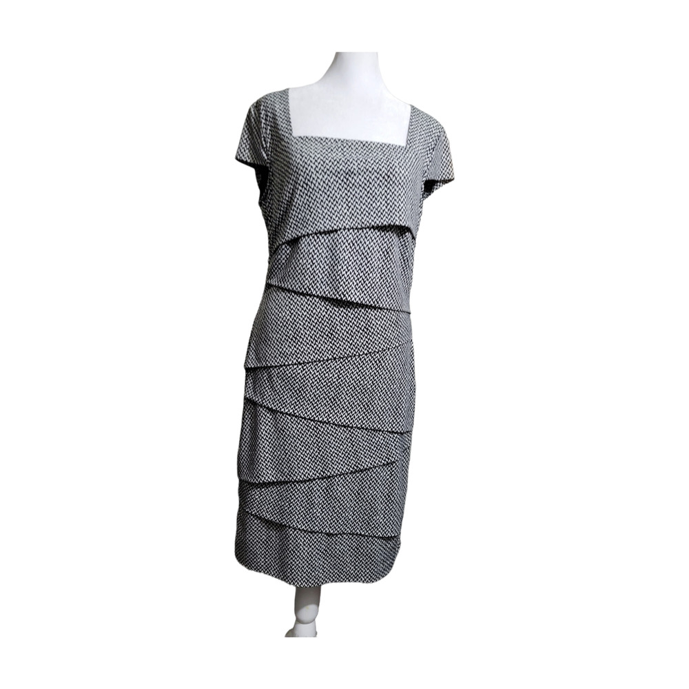 WHITE HOUSE BLACK MARKET Instantly Slimming Black & White Tiered Dress Sz. 12 - Picture 3 of 8